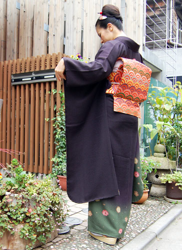 around thertyからの振袖